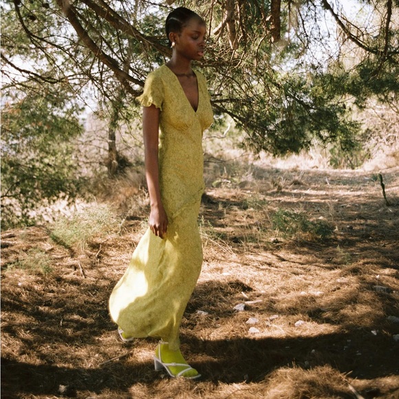 Carmen Says Reverie Dress (sold out everywhere) - Picture 3 of 4